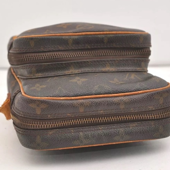 LV Monogram Amazone crossbody - Picture 3 of 9